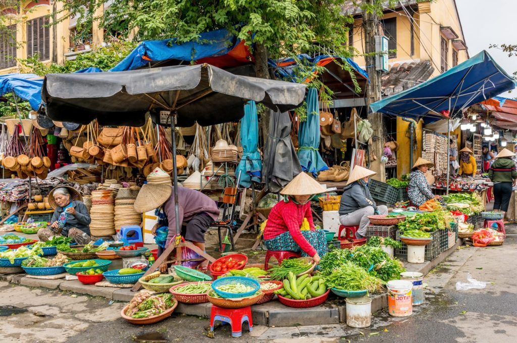 market-hoi-an-vietnam-shutterstock_1025102734